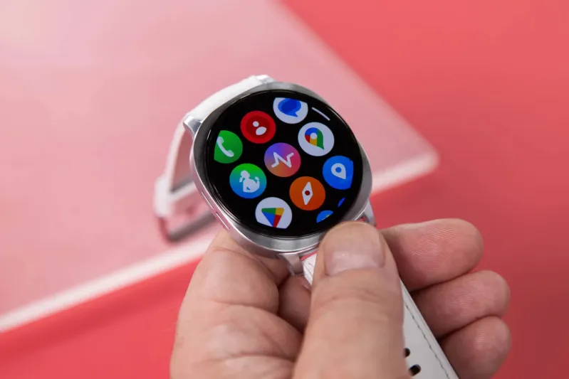 سامسونغ تدمج Gemini AI في ساعاتها الذكية لأول مرة