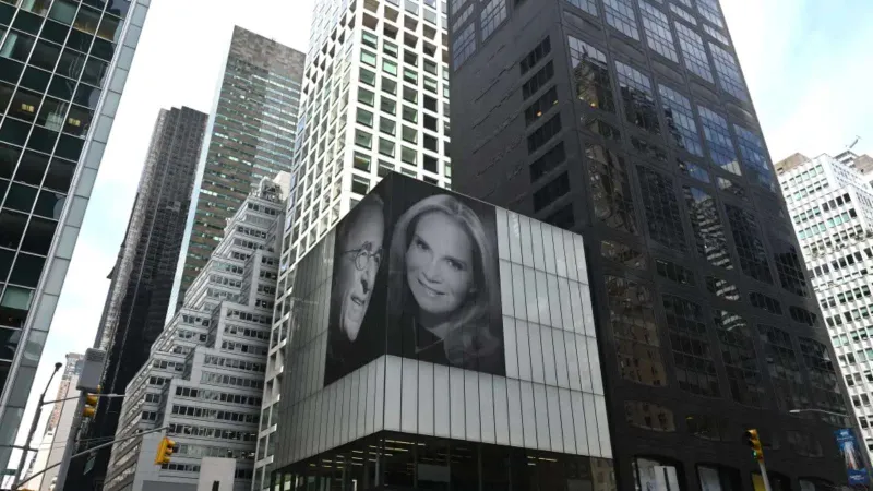 من الرفاهية إلى الإفلاس: هاري ماكلو يحاول بيع شقته الفاخرة بعد انهيار مالي!