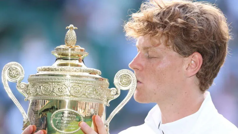 يانيك سينر يتوّج بويمبلدون.. وساعة Rolex تخطف الأنظار