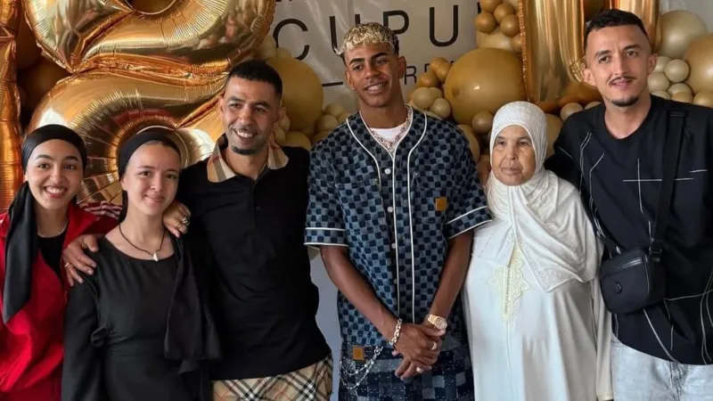 لامين يامال يخطف الأنظار بساعة فاخرة من أوديمار بيغه في عيد ميلاده (صور)