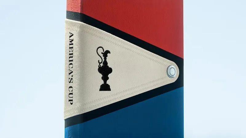 الحساب الرسمي taschen علي instagram بين لويس فويتون وتاشن.. كتاب فني يُوثّق ملحمة America's Cup