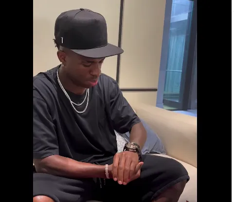 إصدار خاص من Jacob & Co يكرم نجم ريال مدريد بساعة مستوحاة من العراب (فيديو) 