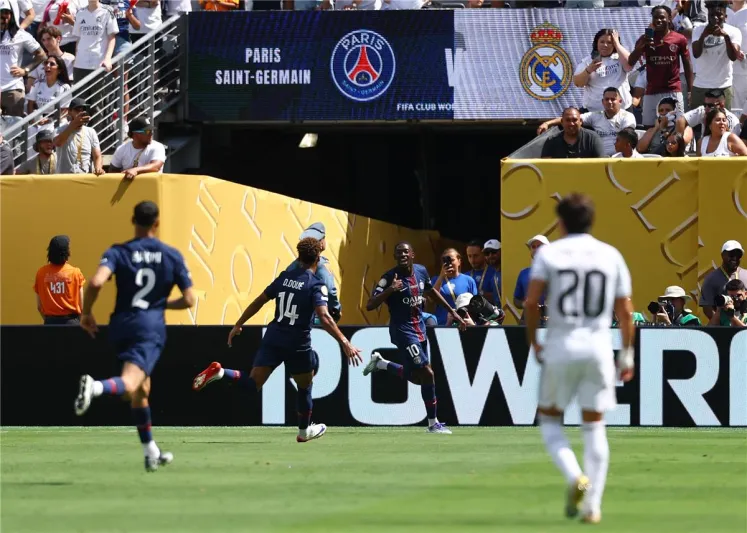في الشوط الأول.. باريس سان جيرمان يضرب ريال مدريد بثلاثية ويقترب من النهائي (فيديو)