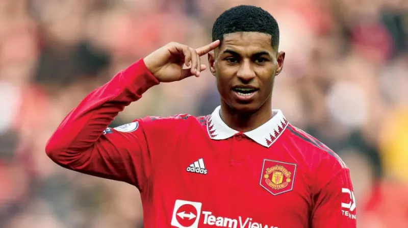 مانشستر يونايتد يمنح راشفورد و4 لاعبين الضوء الأخضر لمغادرة النادي.. تفاصيل 