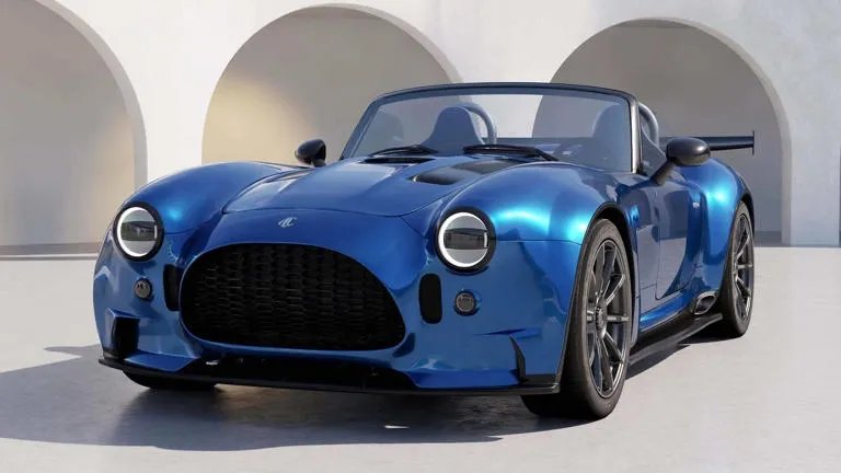 فقط 25 نسخة حول العالم.. AC تطلق سيارة بقوة خيالية (فيديو)