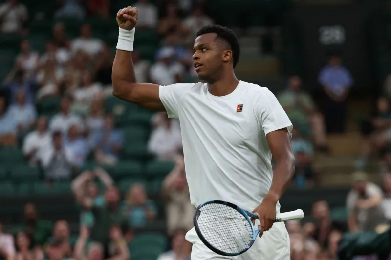 صاروخ فرنسي يهزّ ويمبلدون.. مبتيشي بيريكار يسجل أسرع إرسال في التاريخ (فيديو)