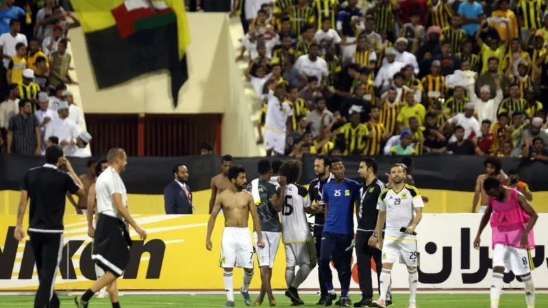 الاتحاد السعودي يثبت موعد السوبر وسط غموض بشأن مشاركة الهلال