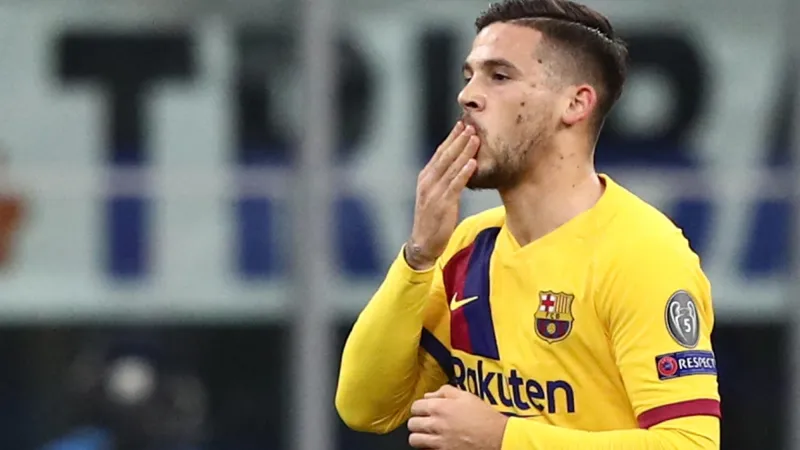نجم برشلونة السابق يتعرض لإصابة خطيرة... وحياته الخاصة تتصدر المشهد
