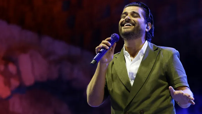 ناصيف زيتون يُشعل قرطاج بتلميح عن حمل دانييلا رحمة