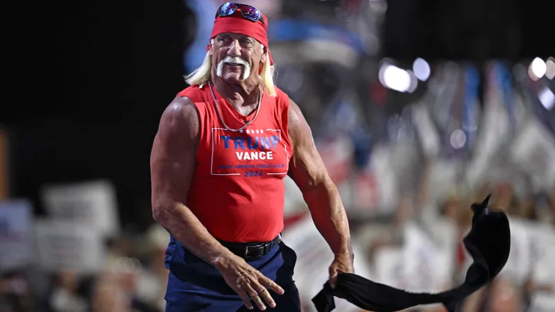 مسيرة خالدة في WWE.. كم بلغت ثروة هالك هوجان عند وفاته في 2025؟