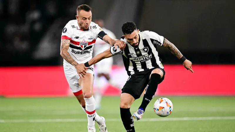 رافينيا يعلن نهاية مسيرته الكروية برسالة وداع مؤثرة