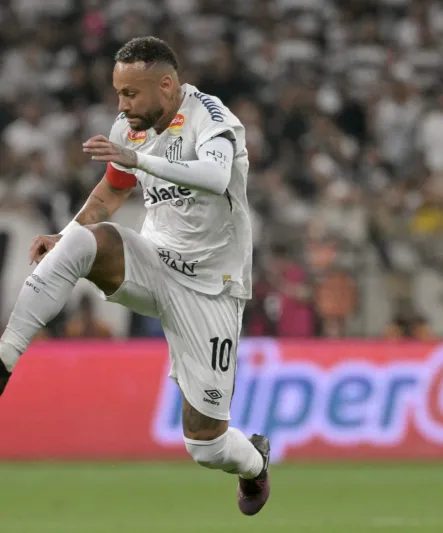 "إشارة صادمة".. نيمار يرد على جماهير ميراسول بطريقة غير متوقعة