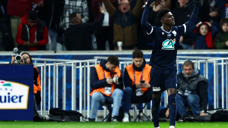 مهند آل سعد ينضم رسميًا إلى لوزان السويسري على سبيل الإعارة لموسم واحد