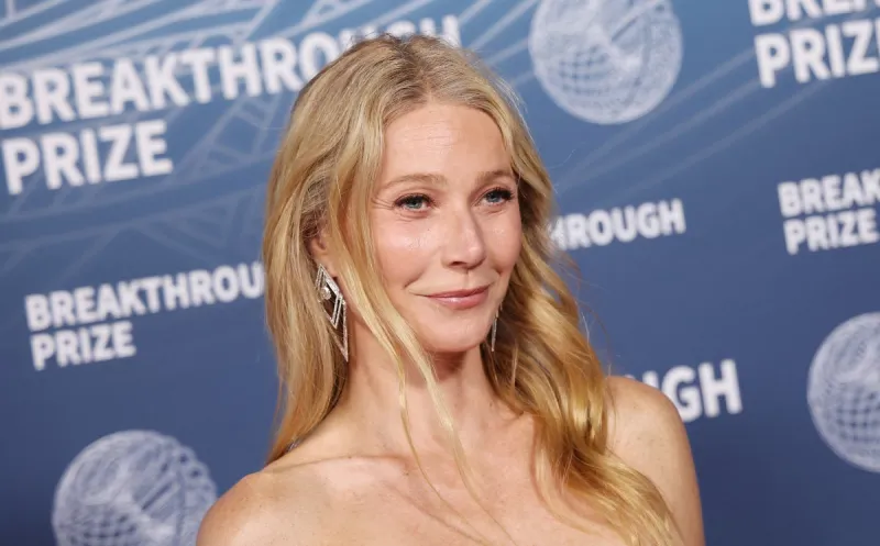 بعد واقعة عناق كولدبلاي المحرج.. أسترونومر ترد بإعلان غير متوقع (فيديو) 