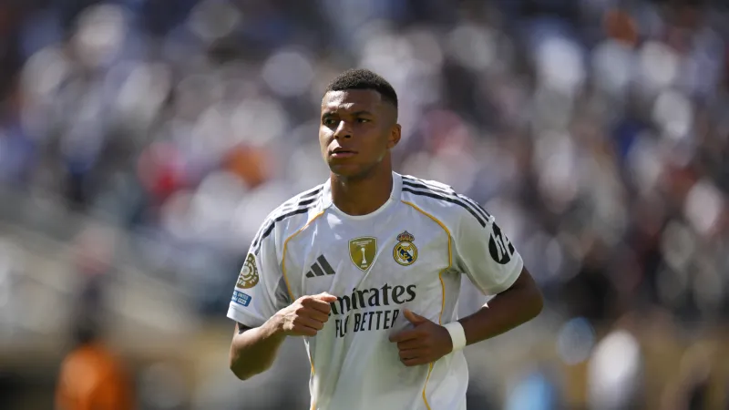 مبابي يحمل الرقم 10 في ريال مدريد خلفًا لمودريتش.. بداية عهد جديد