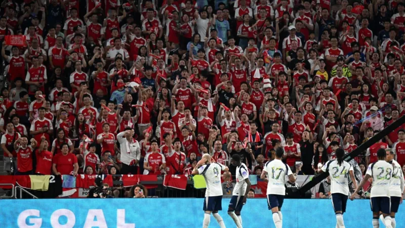 لحظة لا تُنسى.. هدف عالمي يحسم ديربي آرسنال وتوتنهام في هونغ كونغ (فيديو)