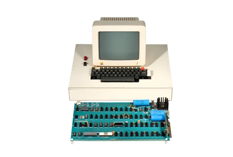 المصدر | Sotheby’s من كراج ستيف جوبز إلى منصة المزاد.. نسخة نادرة من Apple-1 للبيع (فيديو)
