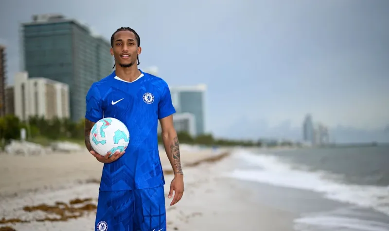 تشيلسي يتعاقد مع جواو بيدرو في صفقة قوية