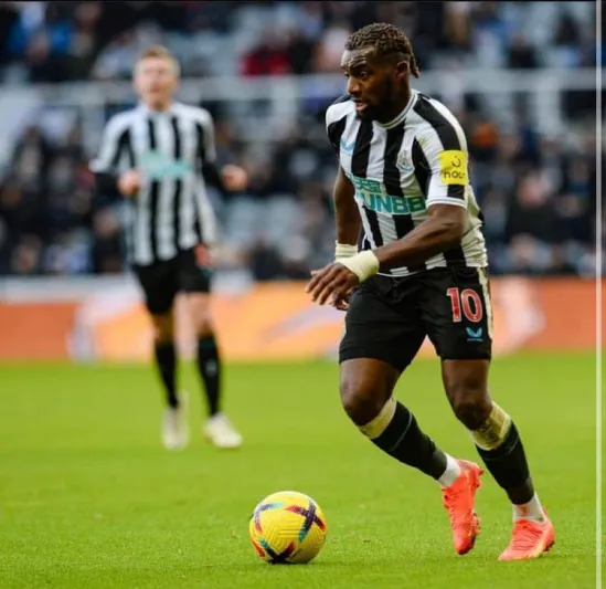 ماكسيمان يلمّح إلى عودة كبرى مع نادٍ فرنسي