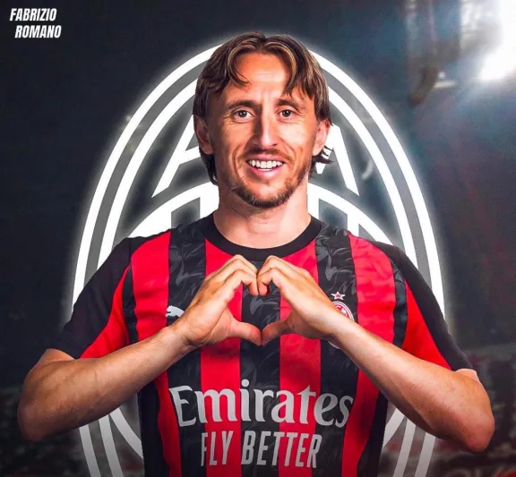 مودريتش إلى ميلان الإيطالي.. النجم الكرواتي يبدأ فصلًا جديدًا بالقميص رقم 14