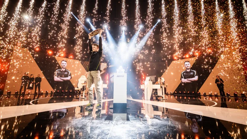 Serral يحقق إنجازه الأكبر في كأس العالم للرياضات الإلكترونية