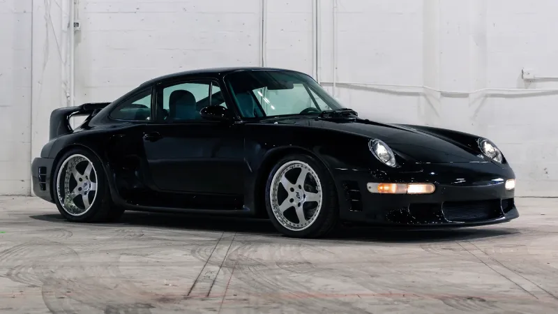 RUF CTR 2 Sport 1998 تُباع بملايين: ما سر هذه السيارة الفائقة؟