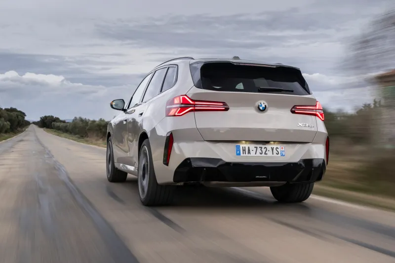 BMW X3 - المصدر: BMW صراع الأناقة والقوة: Audi Q5 في مواجهة BMW X3