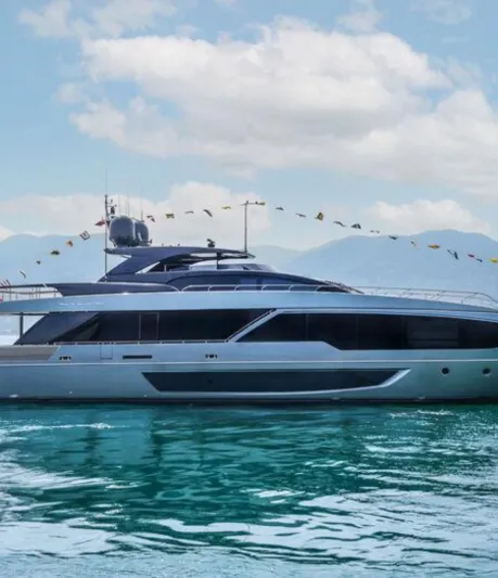 ريفا تكشف الستار عن Dolcevita Super.. أيقونة جديدة للفخامة البحرية