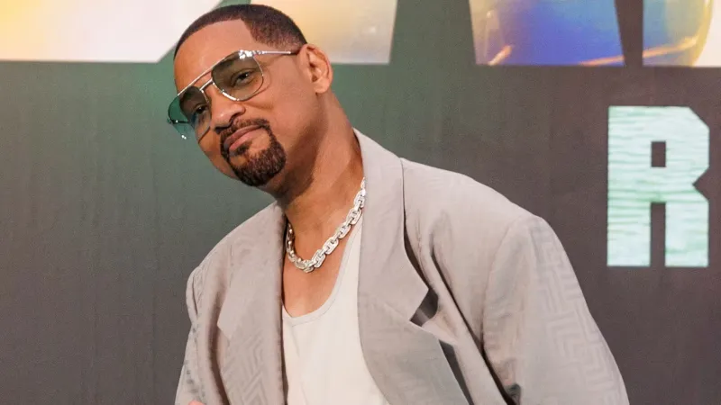 من قاعة سينما إلى بحيرة خاصة.. قصر ويل سميث تحفة لا تُشبه غيرها