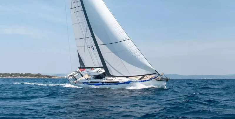 يخت Amel 60 الشراعي.. فخامة وقوة وسهولة مناورة