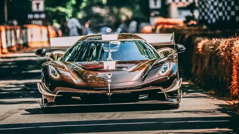 المصدر: Goodwood عبر x أفضل لحظات مهرجان Goodwood 2025 للسرعة.. صعود أسطوري في اليوم الثالث (فيديو)