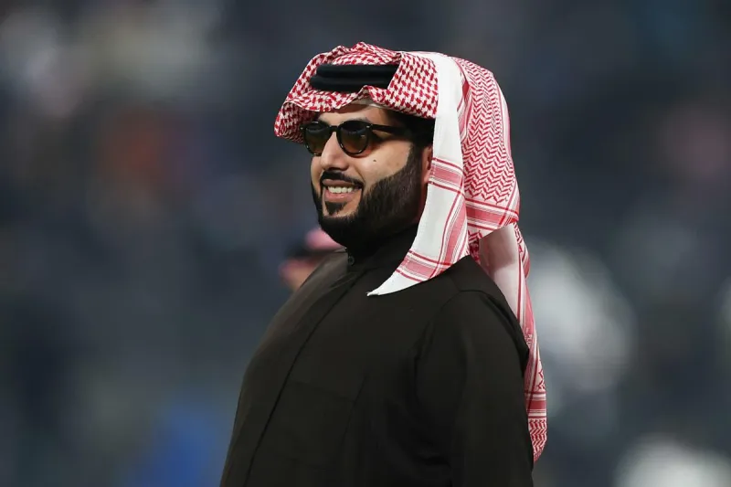 كيف هنأ تركي آل الشيخ الهلال بعد الفوز التاريخي على مانشستر سيتي؟