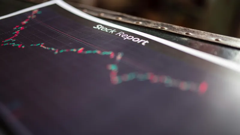 سوق الأسهم السعودية تغلق على ارتفاع محدود عند 10920 نقطة