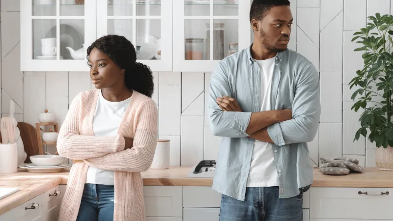 تجاهل بلا وداع... هكذا يعمّق الغوستينغ ألم الانفصال