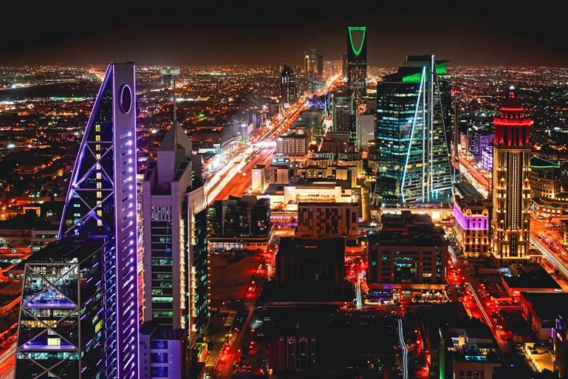 المصدر | shutterstock صندوق النقد الدولي يرفع توقعات نمو الاقتصاد السعودي في 2025