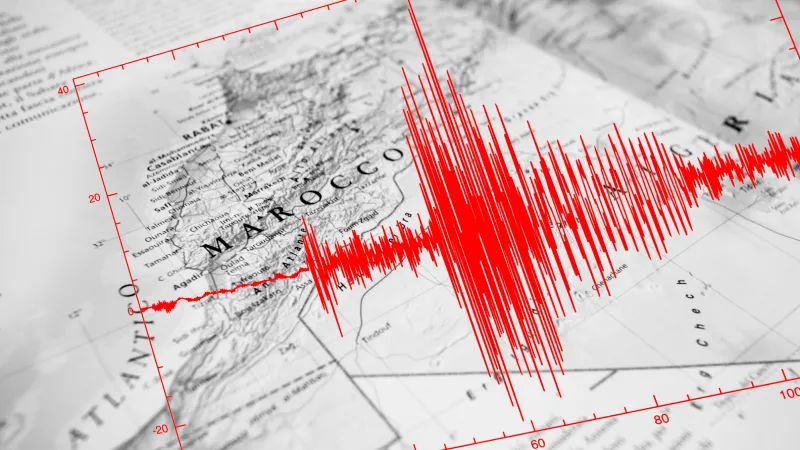 تسونامي يهدد المحيط الهادئ بعد زلزال بقوة 8.8 درجات شرق روسيا (فيديو) 