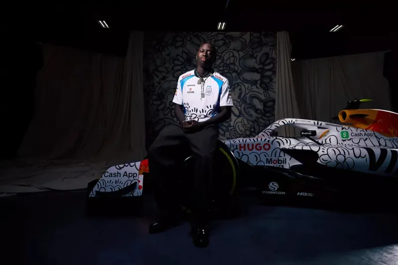 تعاون مفاجئ بين Racing Bulls والفنان SLAWN يشعل حلبة فورمولا 1 (صور)