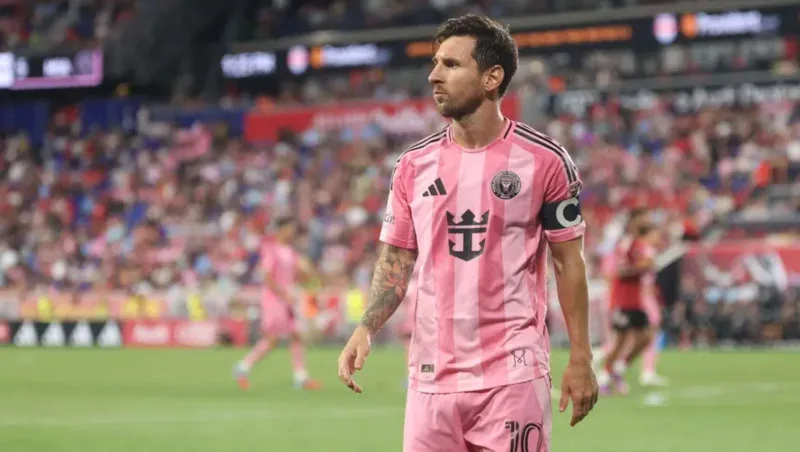 البرغوث لا يتوقف.. ميسي يحقق رابع جائزة شهرية مع إنتر ميامي