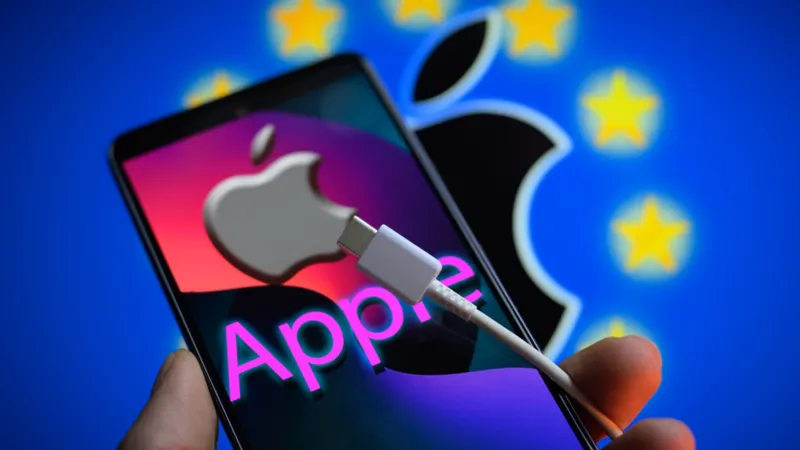 تيم كوك يتحدث عن مستقبل Apple.. فهل تقتحم سوق الأجهزة القابلة للطي؟