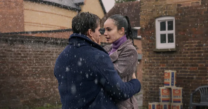 أفضل الأفلام الرومانسية على نتفليكس لسهرة دافئة مع زوجتك 2025