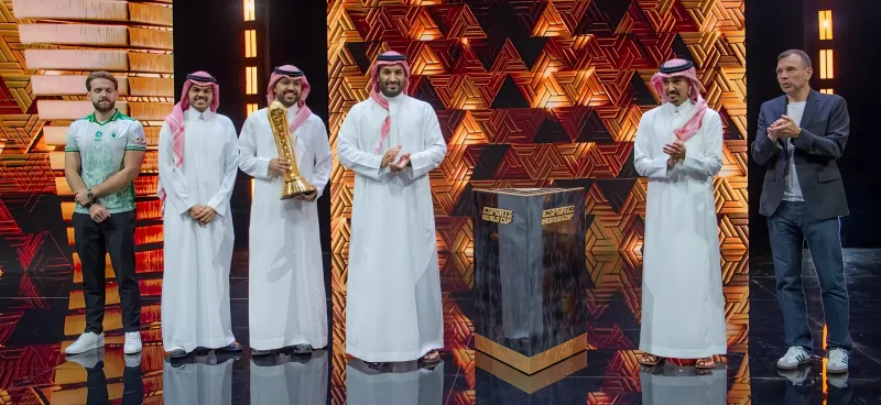 الرياض تكتب التاريخ.. ولي العهد السعودي يتوّج أبطال العالم في كأس الرياضات الإلكترونية 2025