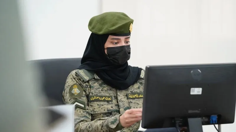 خطوات إلغاء تأشيرة الخروج والعودة المنتهية للعمالة المنزلية عبر أبشر