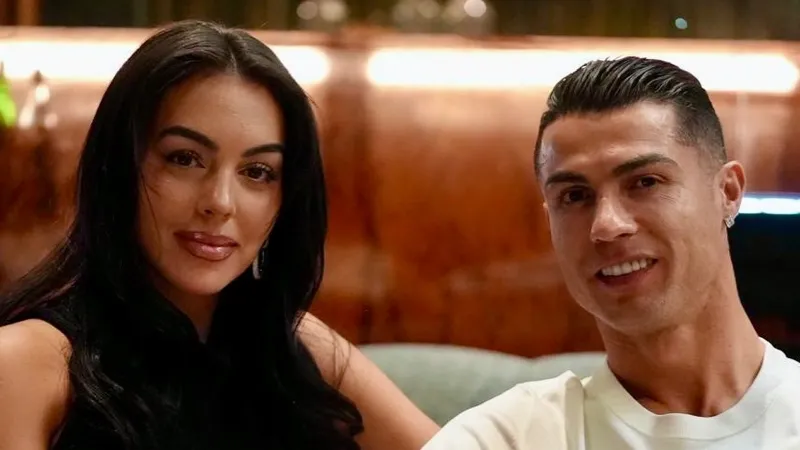 هل أعلنت جورجينا رودريغيز خطوبتها من كريستيانو رونالدو؟ منشور جديد يثير الجدل