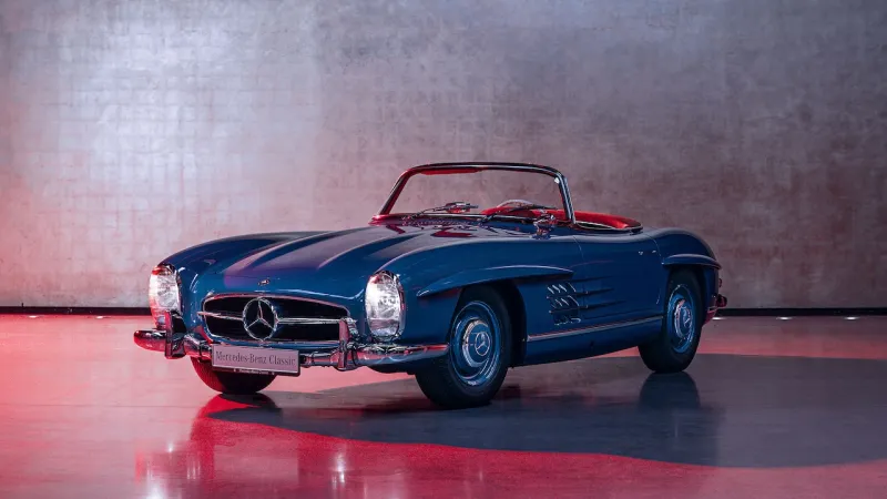 سيارة Mercedes-Benz 300SL Roadster موديل 1963 تُعرض للبيع في مزاد نادر