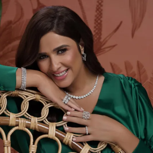 ياسمين عبد العزيز تثير الجدل بفيديو مفاجئ مع أحمد سعد