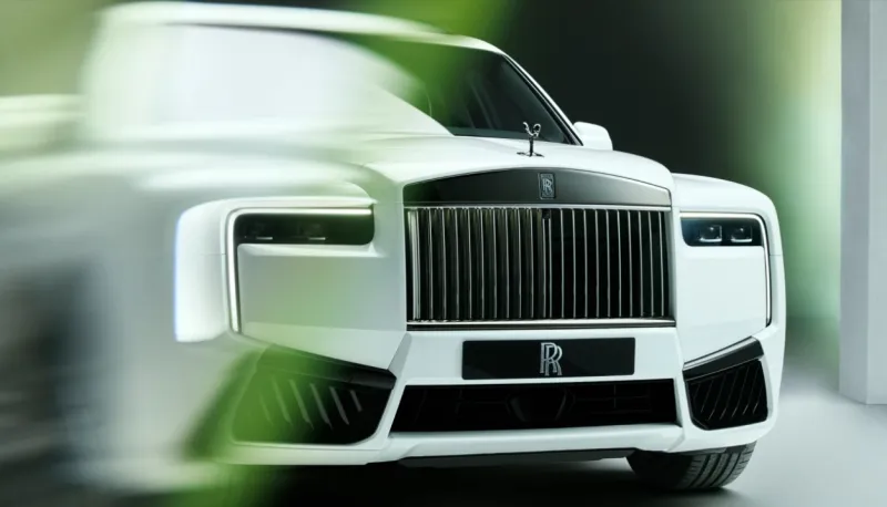  رولز رويس كولينان بلاك بادج 2025.. تحفة فنية على الطرق