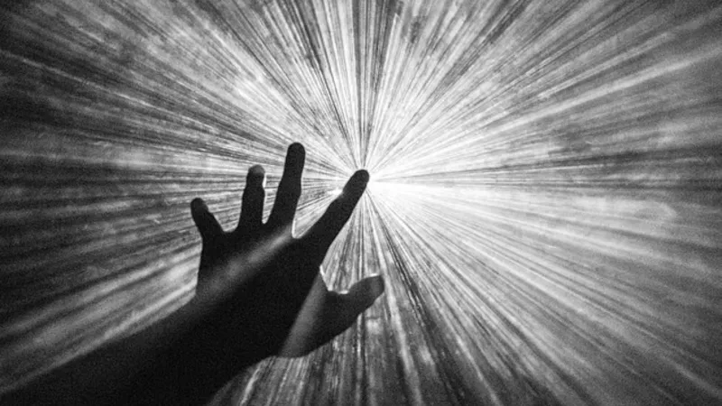 دراسة توضح التشابه بين تجارب الاقتراب من الموت والمخدرات