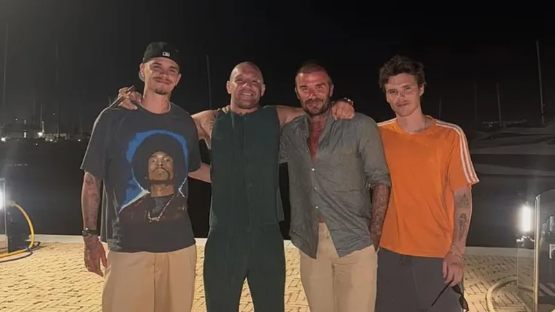 كونور ماكغريغور يلتقي ديفيد بيكهام ويصفه بـ"الإلهام الكبير" (صور)