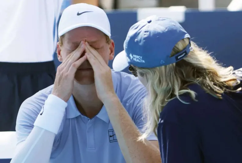 قرار مفاجئ: يانيك سينر ينسحب من بطولة فلاشينغ ميدوز قبل ساعات من انطلاق المنافسات