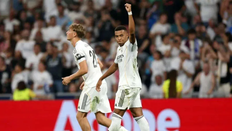 في أولى مباراياته بالليغا.. ريال مدريد يتجاوز أوساسونا بفوز باهت (فيديو) 